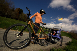 Przyczepki rowerowe riksze wózki do biegania wózki spacerowe Polska